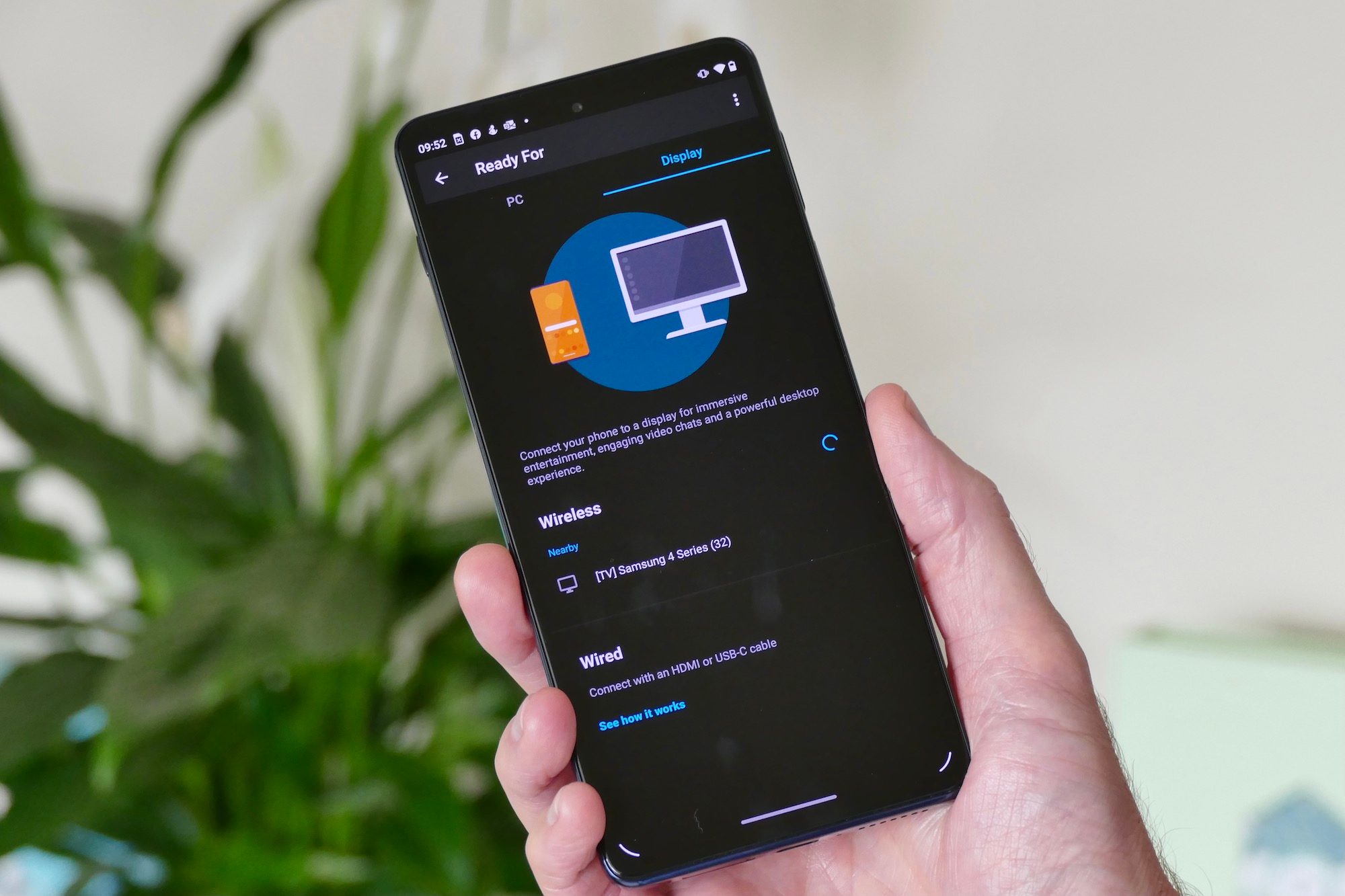 Moto Edge 20 Pro's Ready For mode.