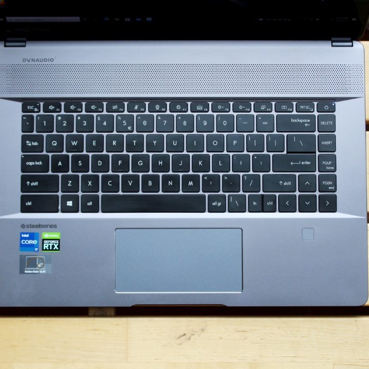 The keyboard and touchpad of the MSI Creator Z16.