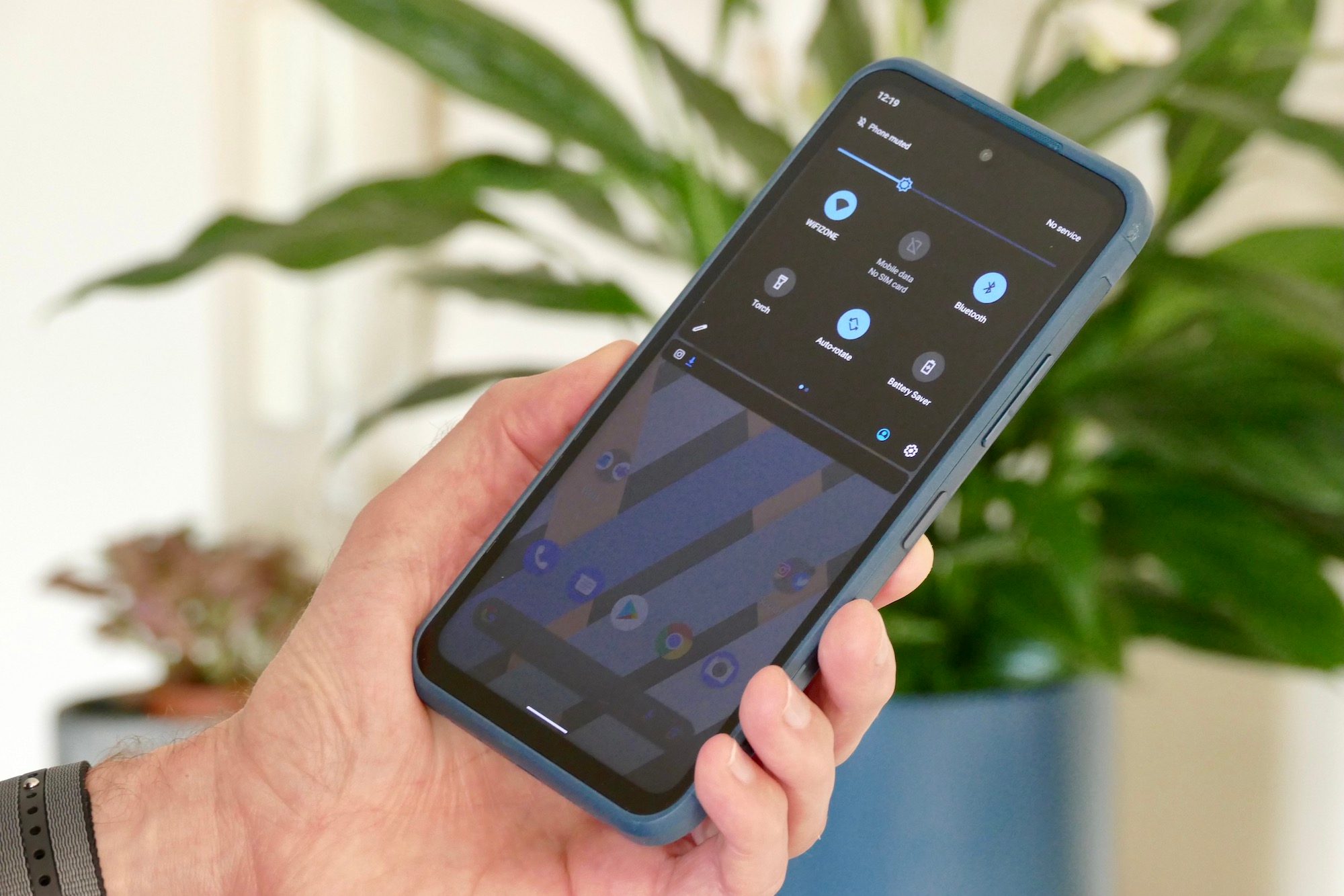 Quick settings on the Nokia XR20.
