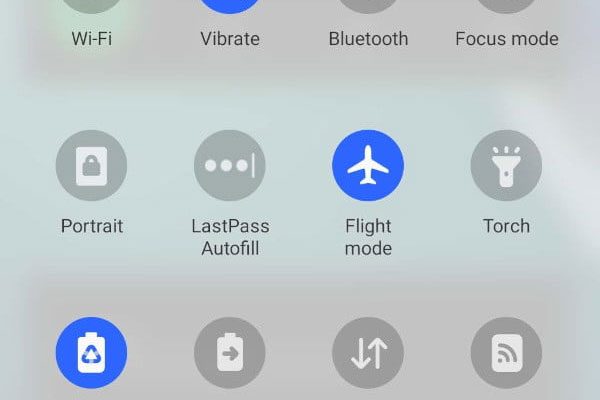 Airplane mode on the Samsung Galaxy Note 20.