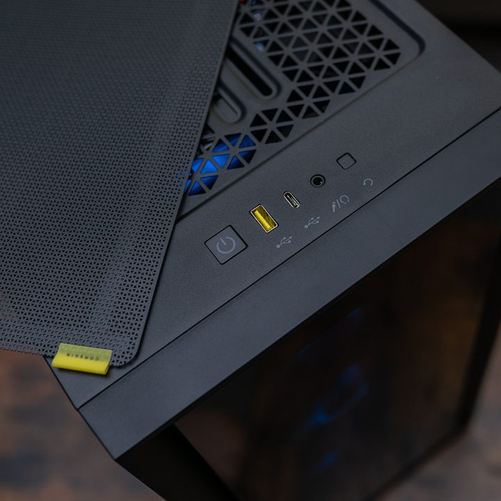 Front panel ports on the Origin Neuron.