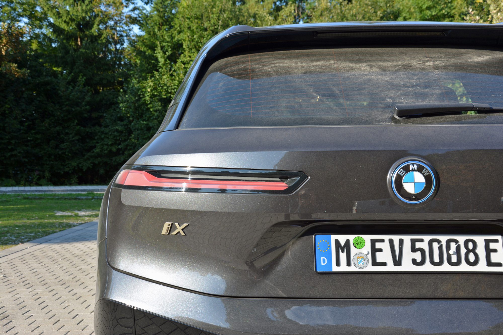 2022 BMW iX xDrive50i