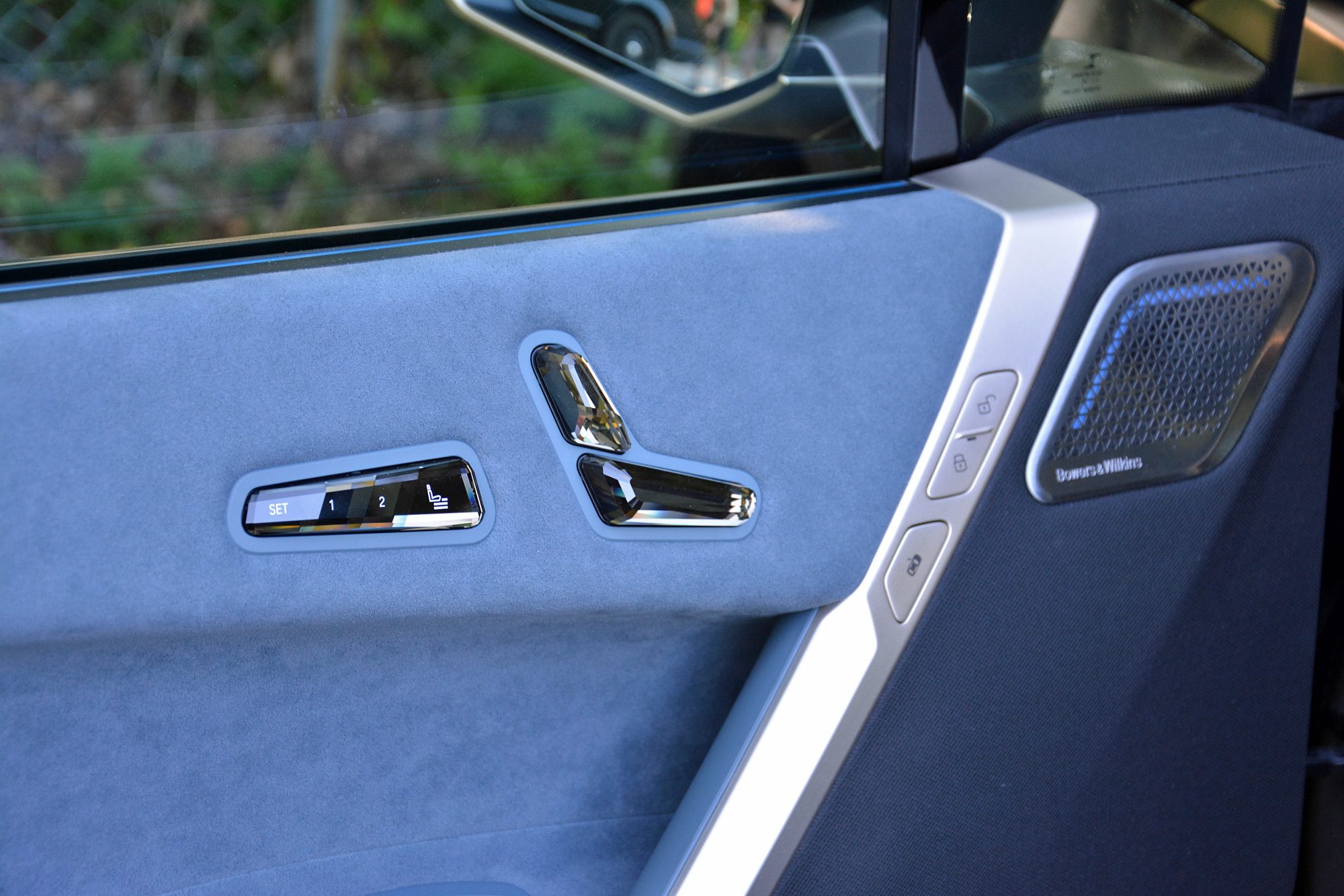 2022 BMW iX xDrive50i