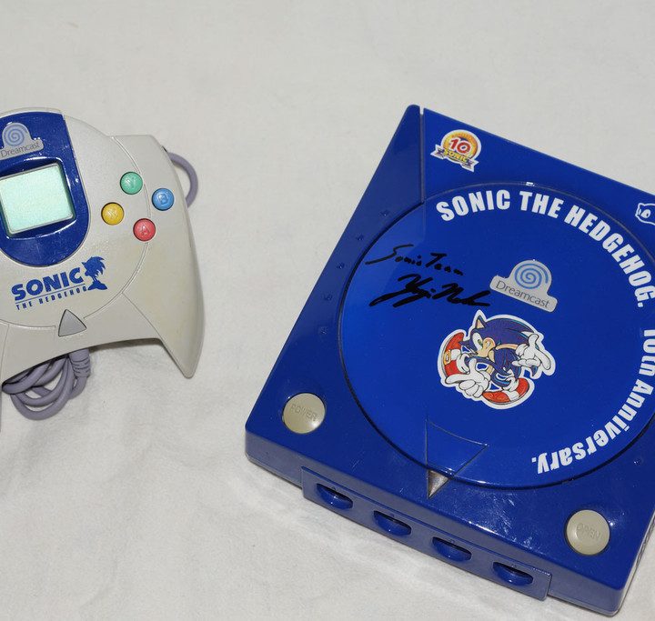Sonic the Hedgehog blue Dreamcast and Sonic Dreamcast controller.