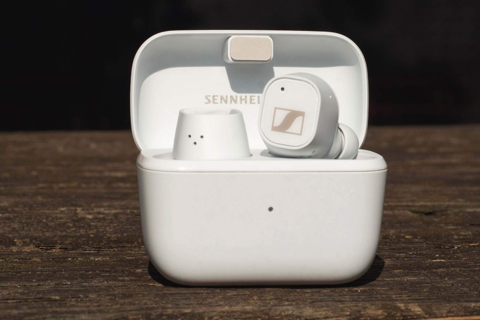 Sennheiser releases its most affordable set of noise-canceling
