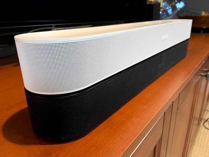 Sonos Beam Gen 1 and Gen 2, stacked vertically.