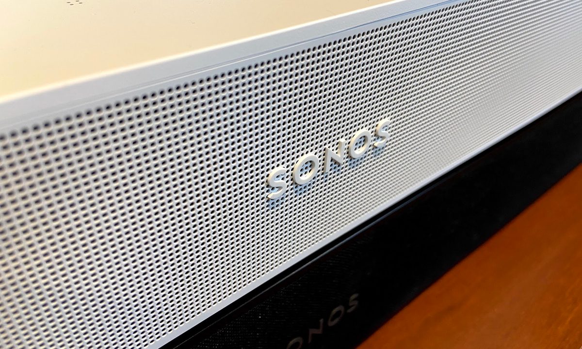 Sonos Beam Gen 1 and Gen 2, stacked vertically.
