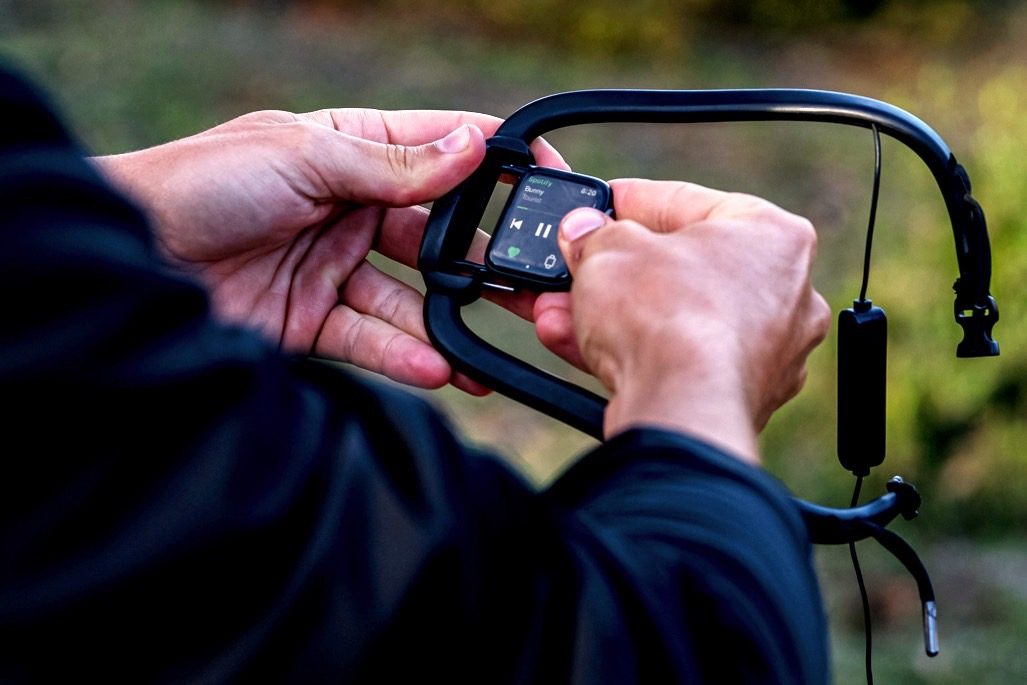 SoundSwell's Smartwatch Series Bluetooth earbuds.