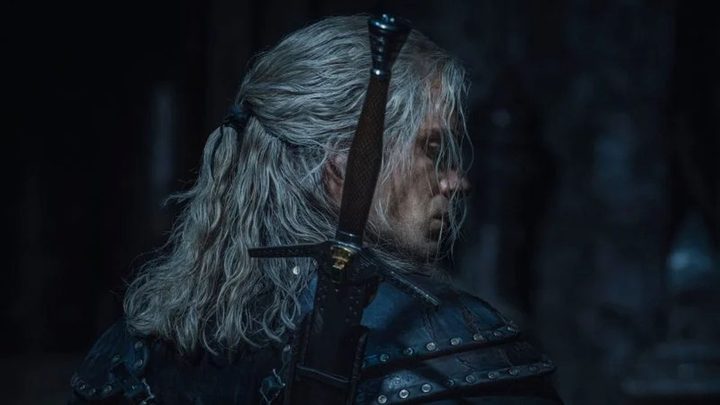 Henry Cavill as Geral of Rivia with his back to the camera in The Witcher.