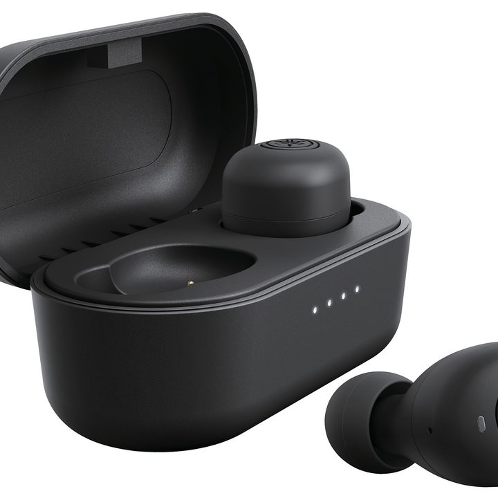 Yamaha's TW-E3B true wireless earbuds.