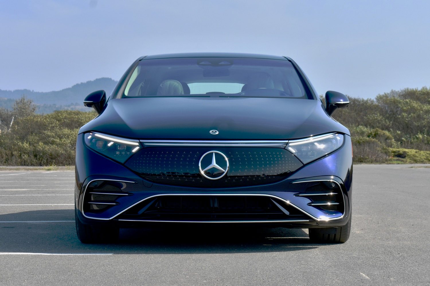 Front view of the 2022 Mercedes-Benz EQS.