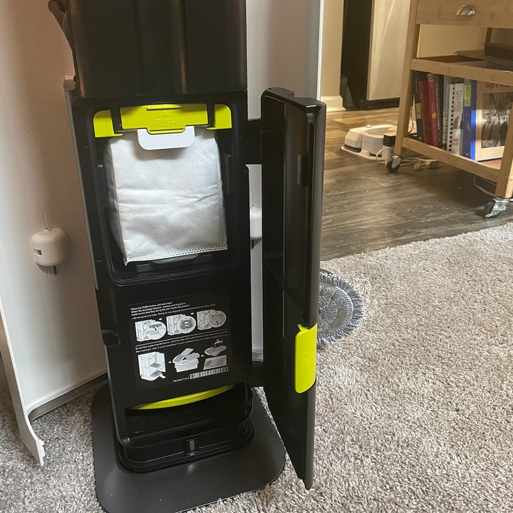 Bag inside of the LG CordZero tower.