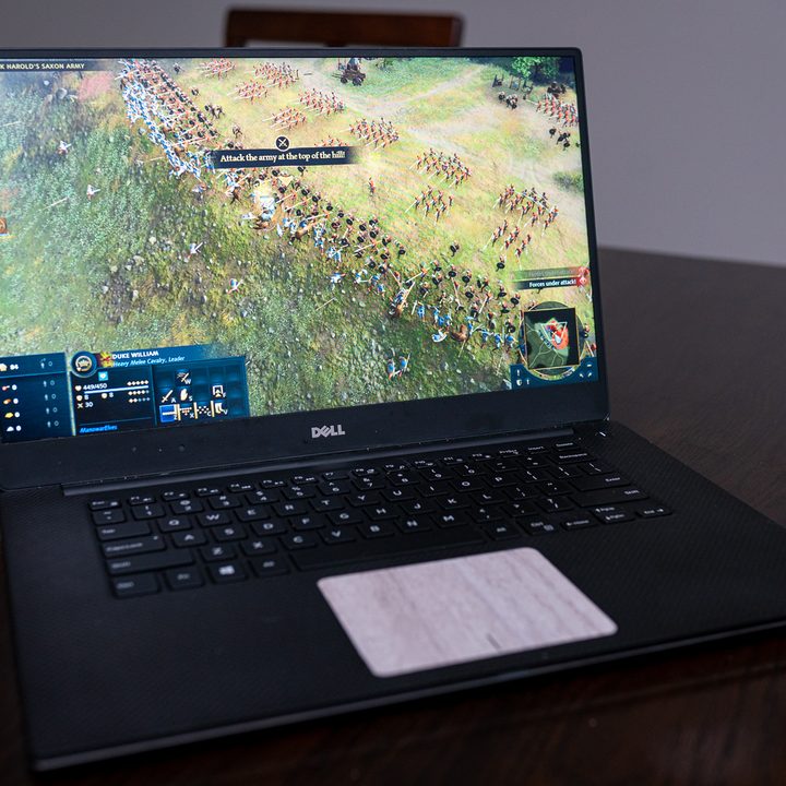 XPS 15 running Age of Empires IV.