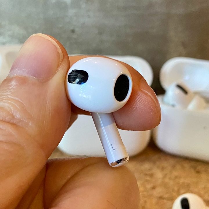 Apple AirPods 3.