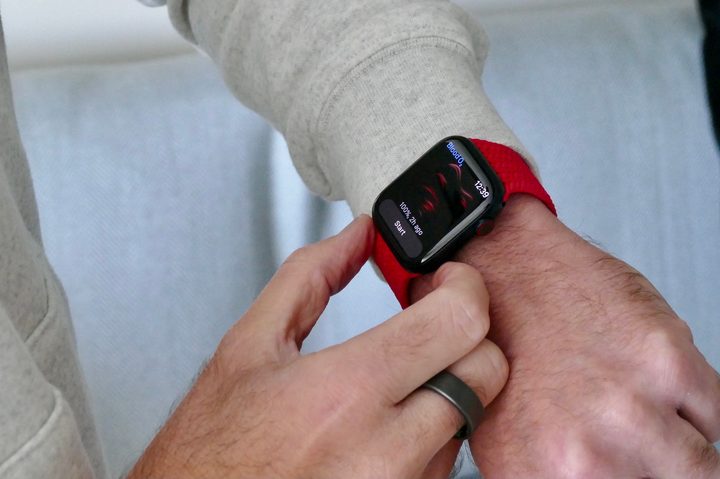 Blood oxygen reading on the Apple Watch Series 7.