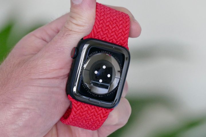 Apple Watch Series 7 case back.