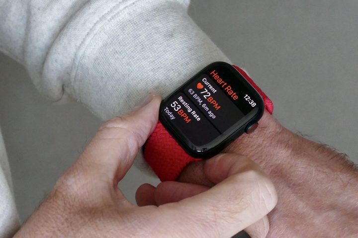 Heart rate on the Apple Watch Series 7.