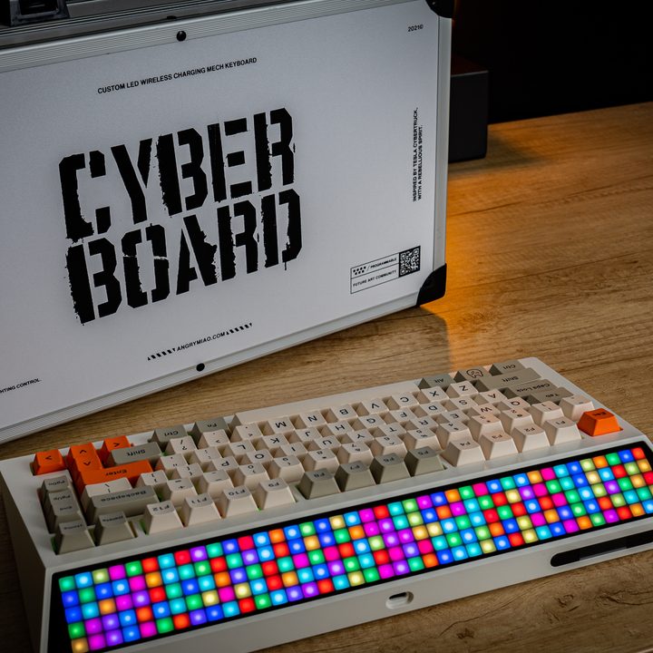 A pretty shot of the Cyberboard R3, fully built