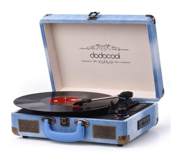 The Dodocool portable record player in blue.