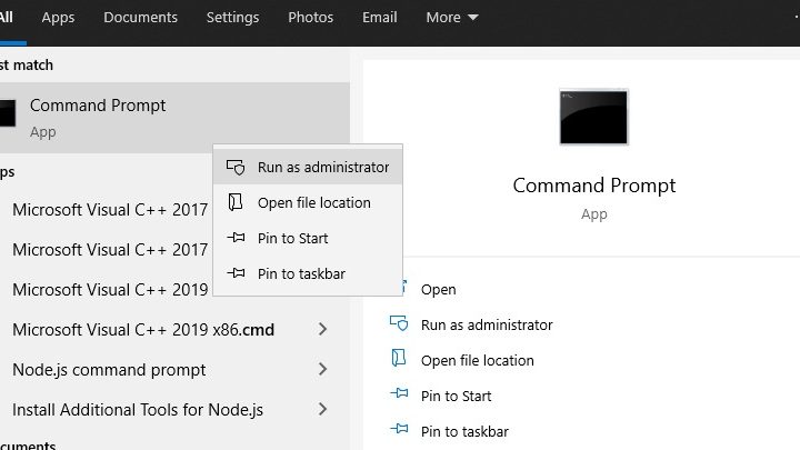 Entering the Command Prompt in Windows 10 with administrator rights.