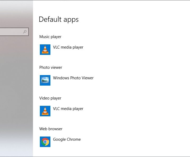Windows 10 default apps section.