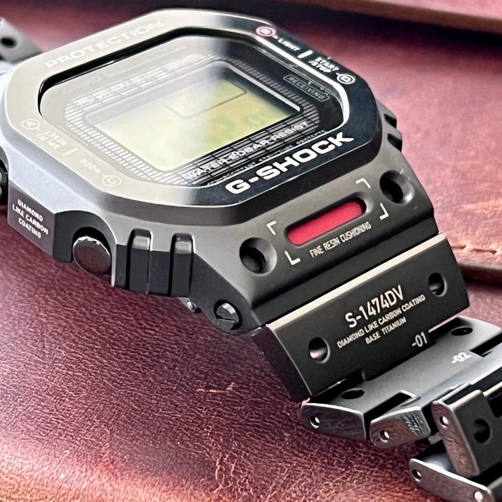 Close up of the G Shock GMWB5000TVA's case.