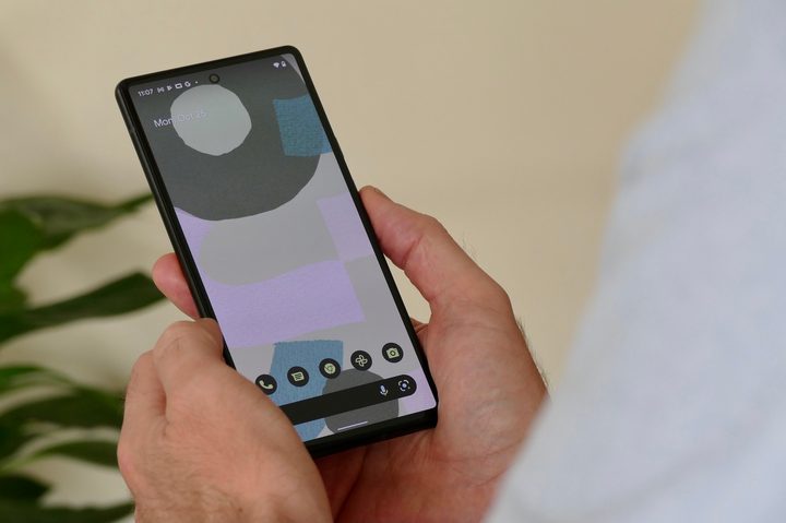 Pixel 6 screen.