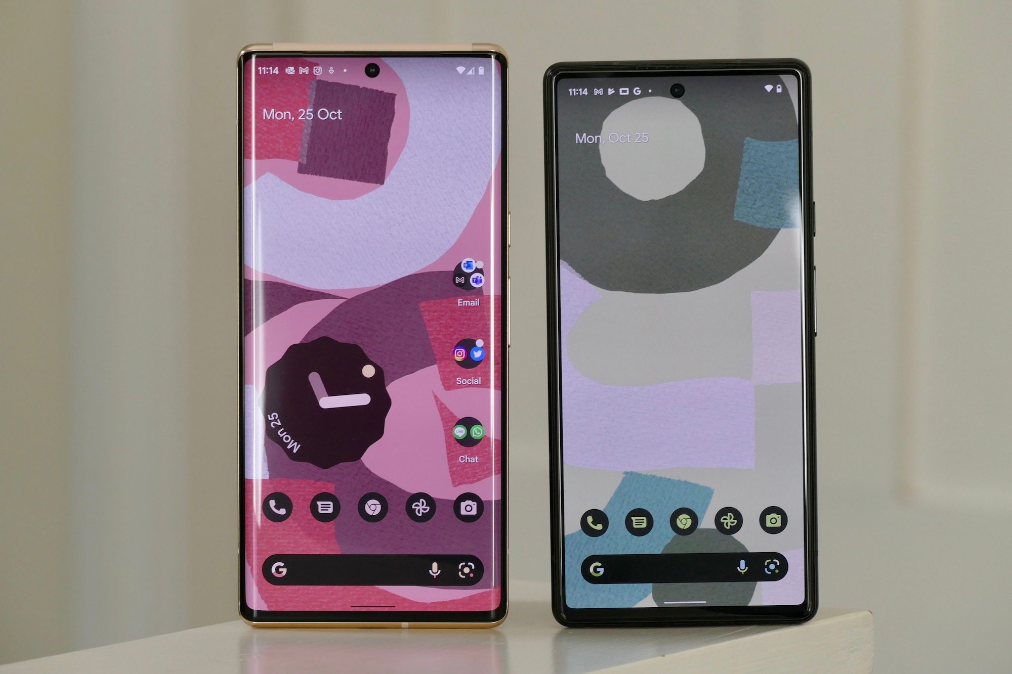 Pixel 6 Pro (left) and Pixel 6 (right).