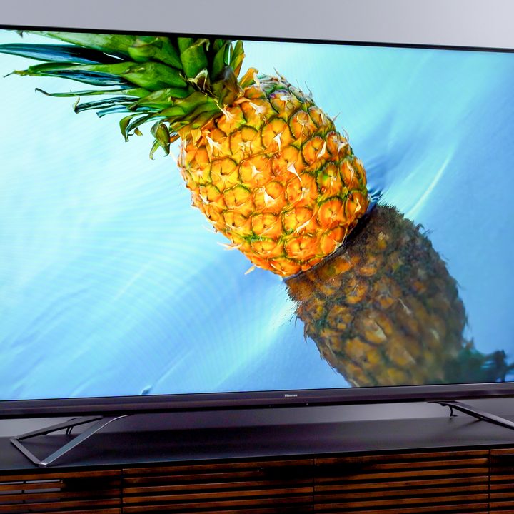 Pineapple image on the screen of the Hisense U9DG TV.