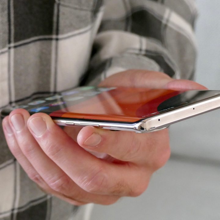 The curved edge of the Honor 50.