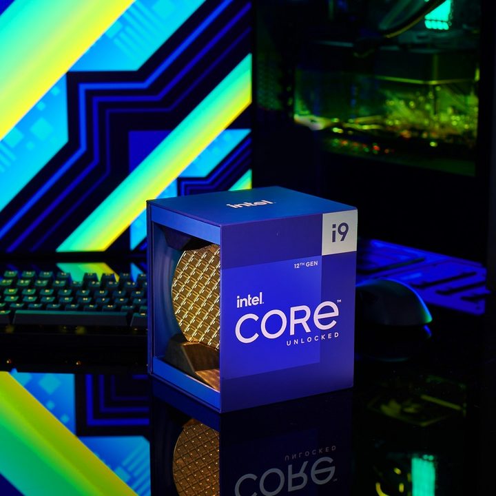 Intel Core i9-12900K box on a desk.