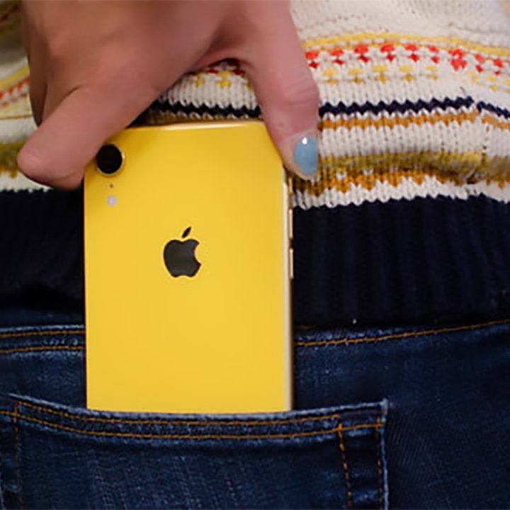 iPhone XR wallet case feat image.