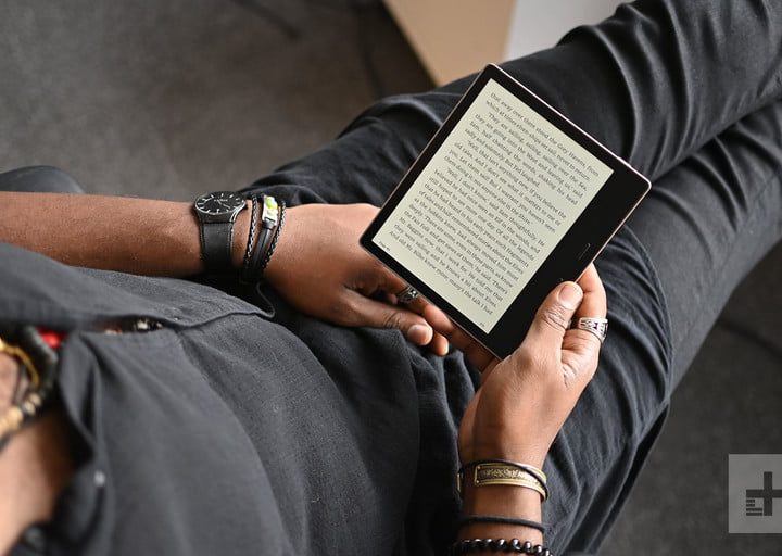 Amazon Kindle Oasis.