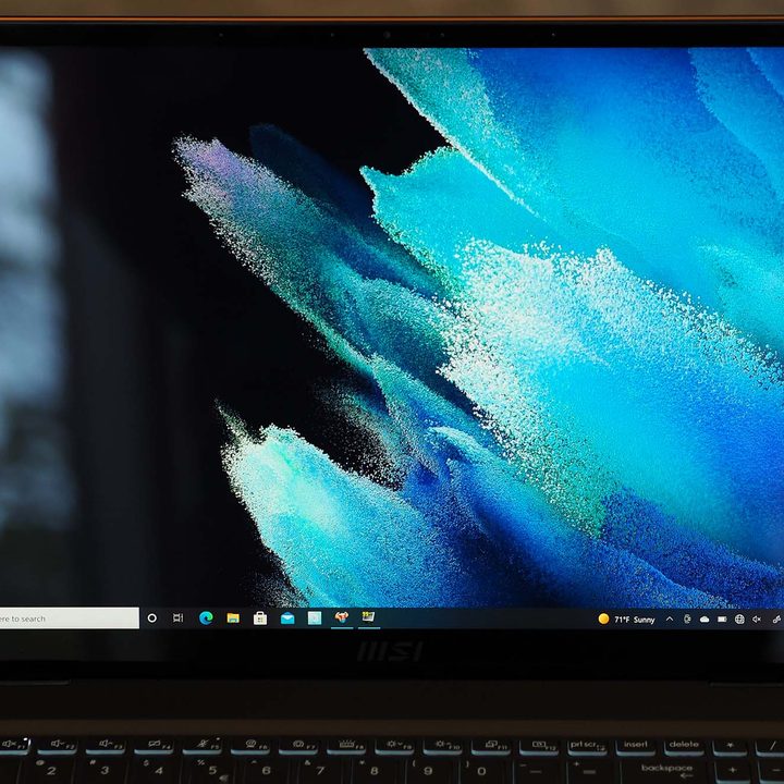 Closeup on the MSI Summit E16 Flip display.