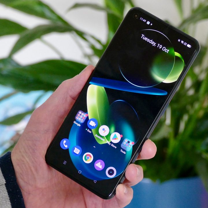 Realme GT Neo2's screen.Credits: Realme