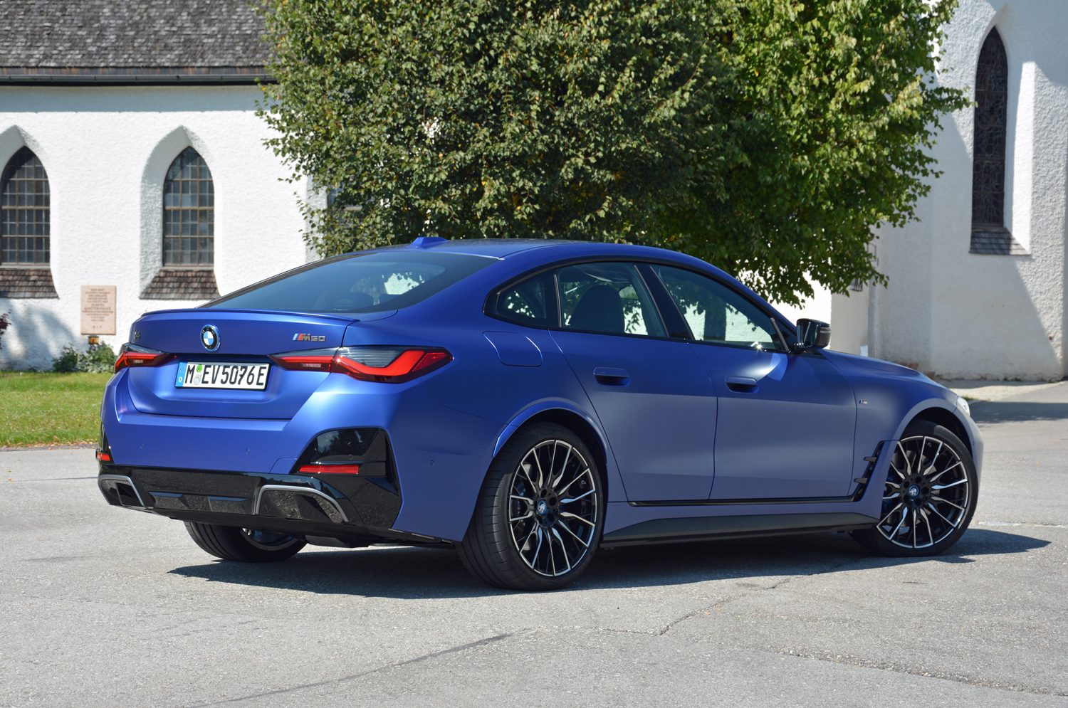 2022 BMW i4 M50