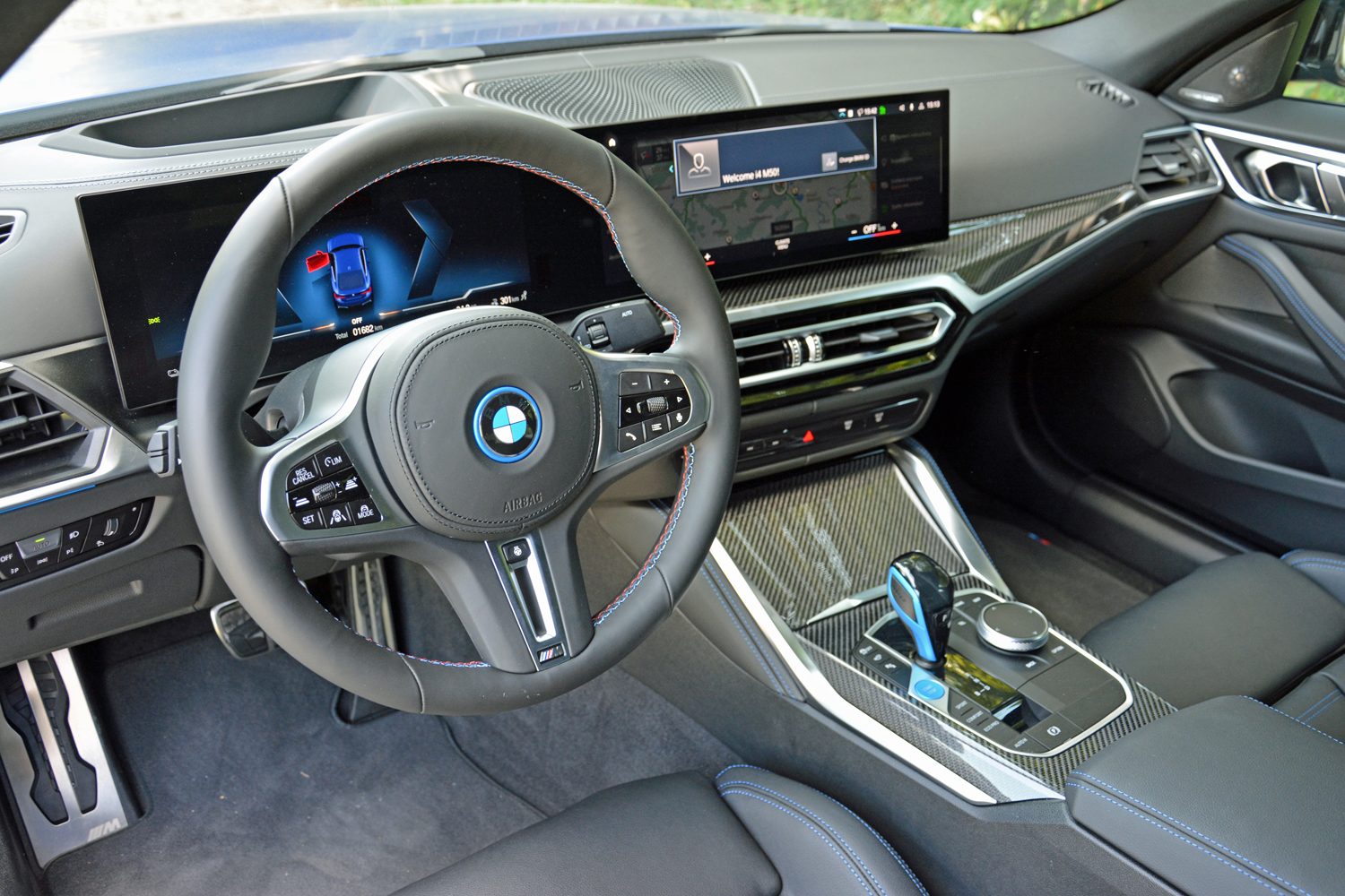 2022 BMW i4 M50