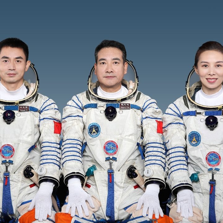 Chinese astronauts Zhai Zhigang (C), Wang Yaping (R) and Ye Guangfu.