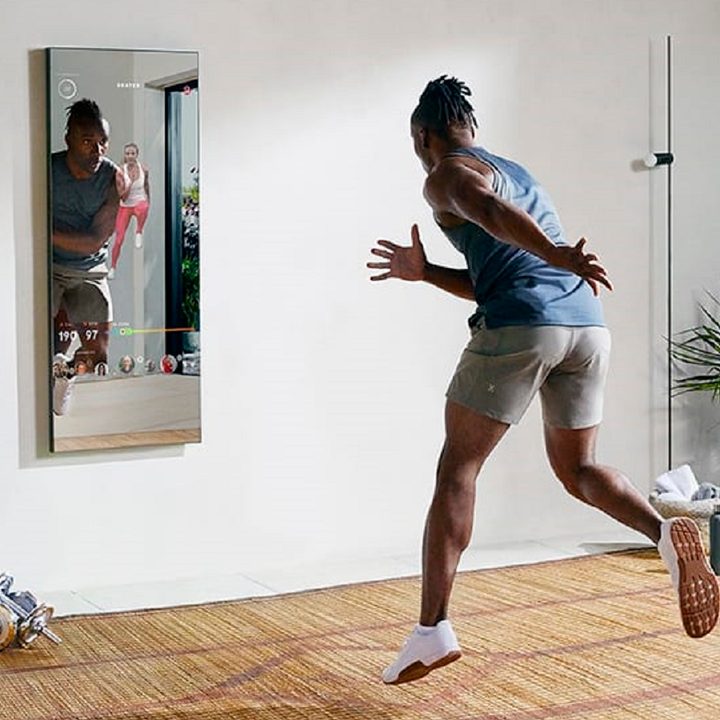 A workout using The Mirror.