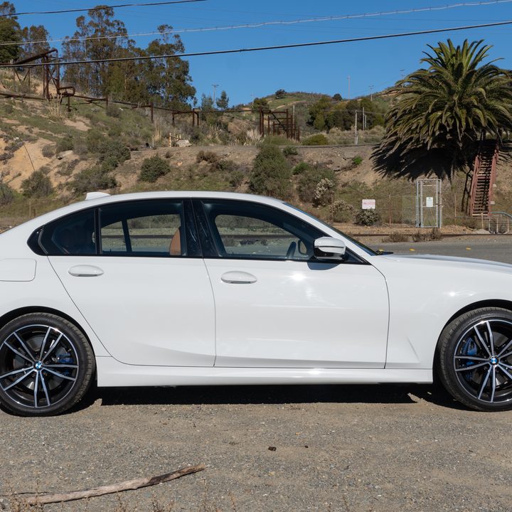 Profile of BMW 330e