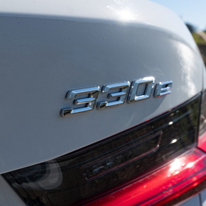 BMW 330e badge