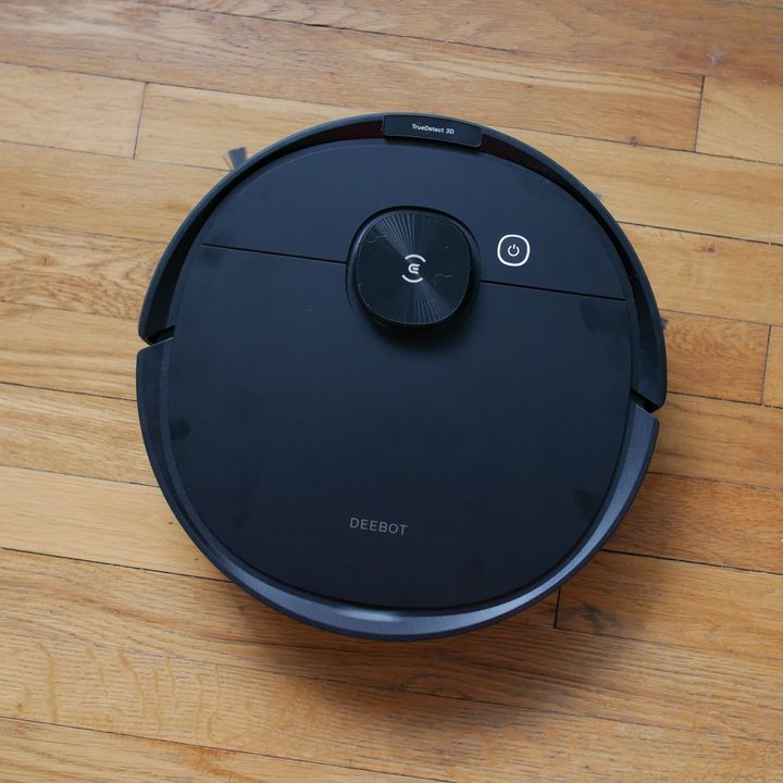 Top view of the Ecovacs Deebot Ozmo N8 Pro+.