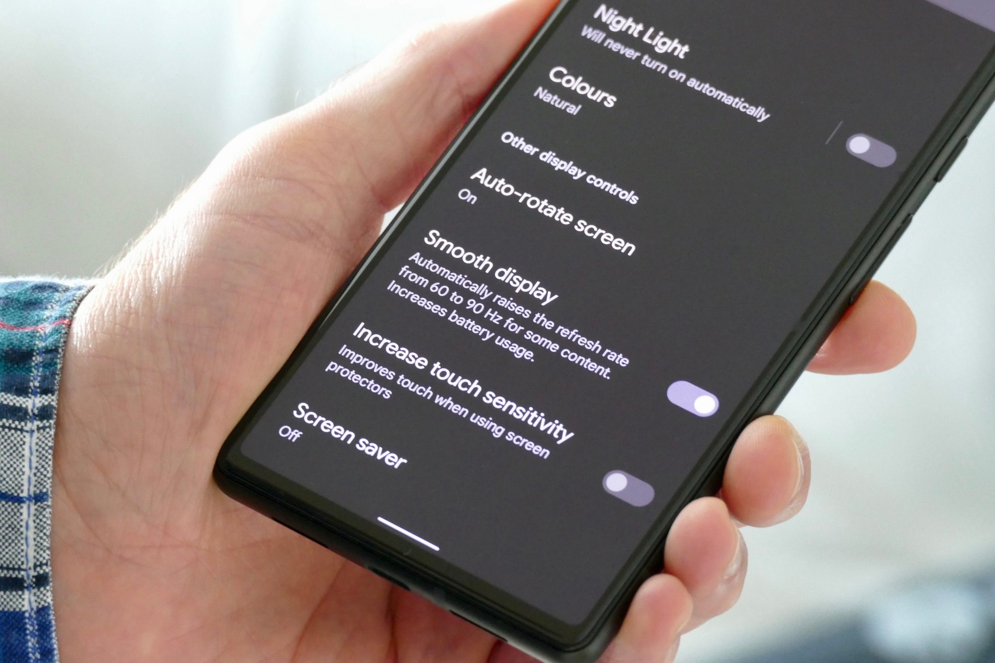 Pixel 6 screen refresh rates.