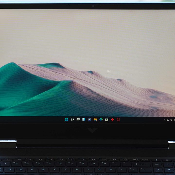 Closeup image of the HP Victus 16's display.