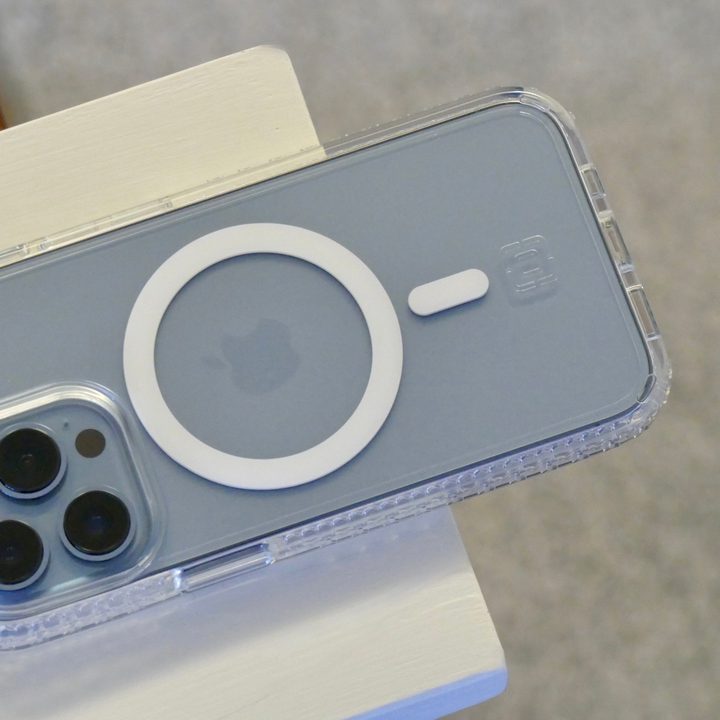 iPhone 13 Pro in Incipio Grip for MagSafe case.
