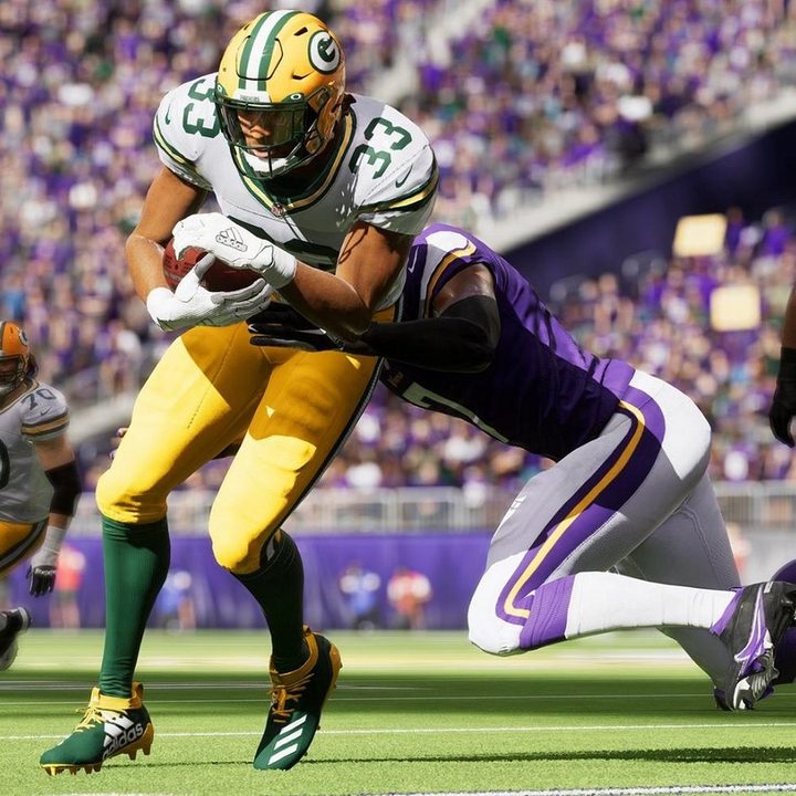 The Green Bay Packers vs the Minnesota Vikings in Madden NFL 22.