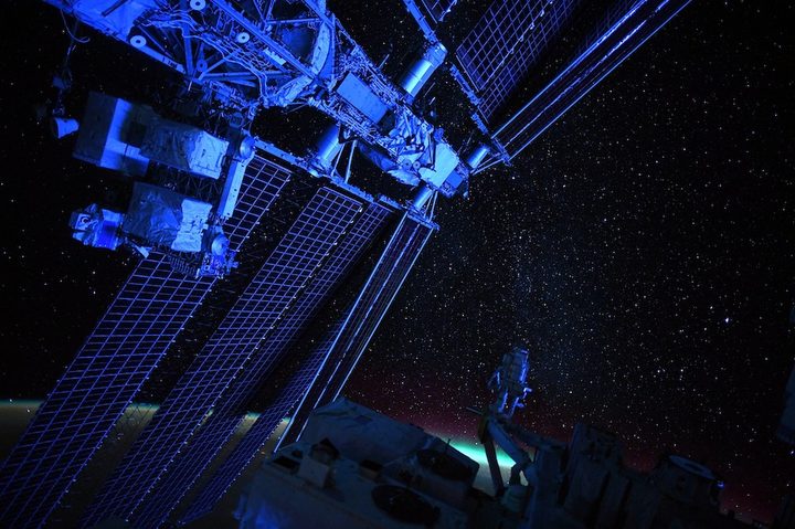 Stars, the space station, and Earth.