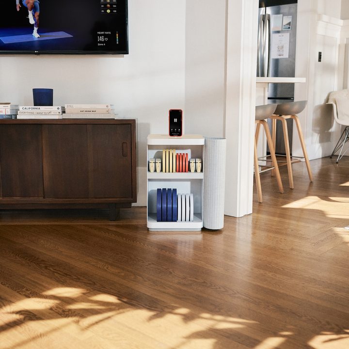 Tempo Move comes in an attractive storage unit.