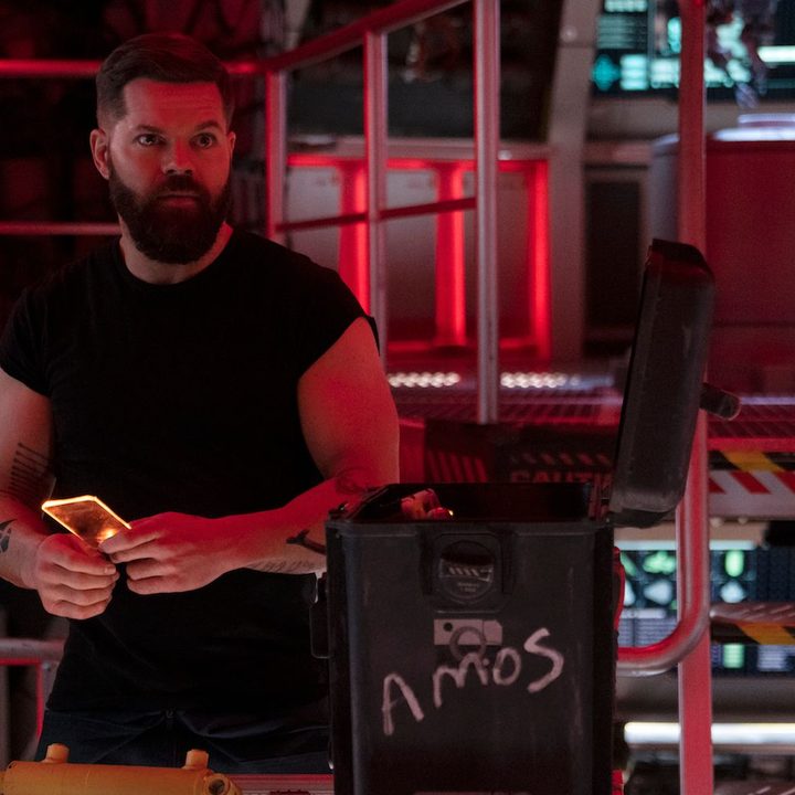 Wes Chatham as Amos Burton in season 6 of The Expanse.