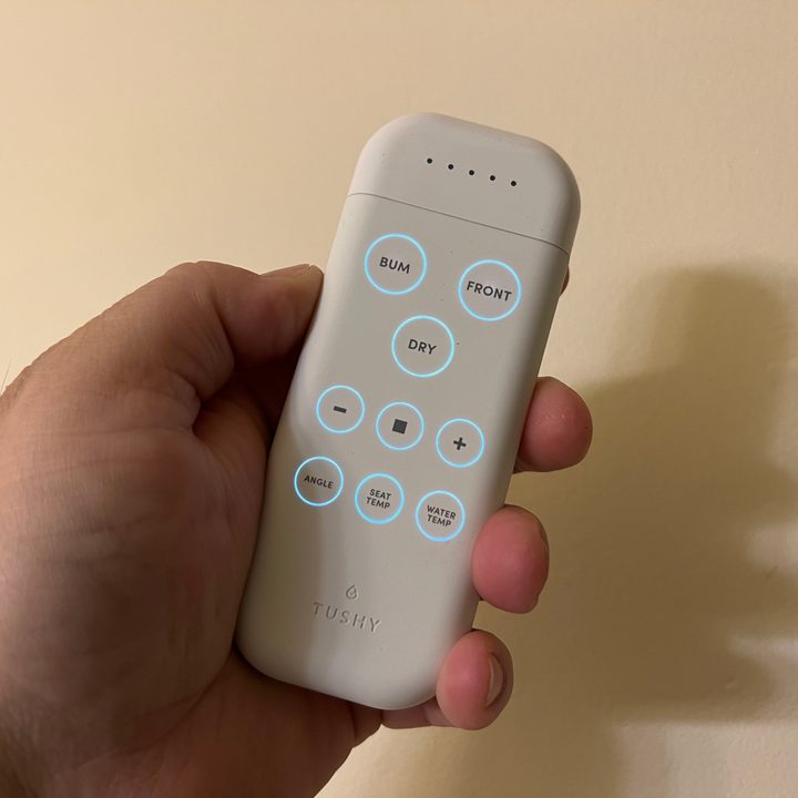 The Tushy Ace comes with a remote control.